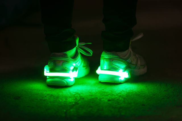 Altima LED klipy na boty černé se zeleným světlem